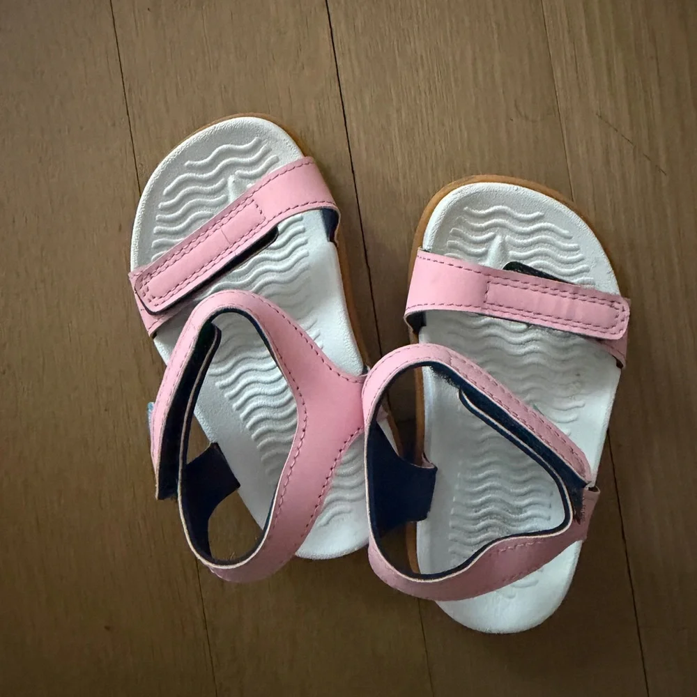 Native Kids Pink Charley Sandals Toddler Sz 6